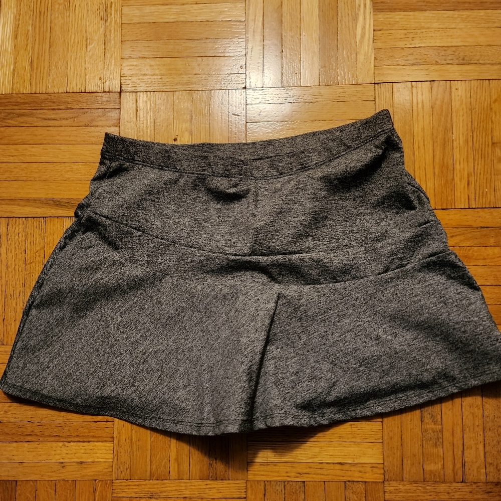 Lightly worn Victoria Secret VSX active tennis skirt